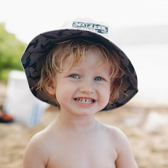 Kids Reversible Bucket Hat with Shark Print, for Boys, Packable Fun & Cool Beach UPF 50+ Sun Protection Bucket Hat - Ages 2-13 Years